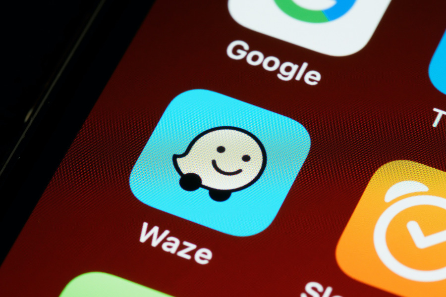 What Are Waze Ads and Are They Right For Your Business?